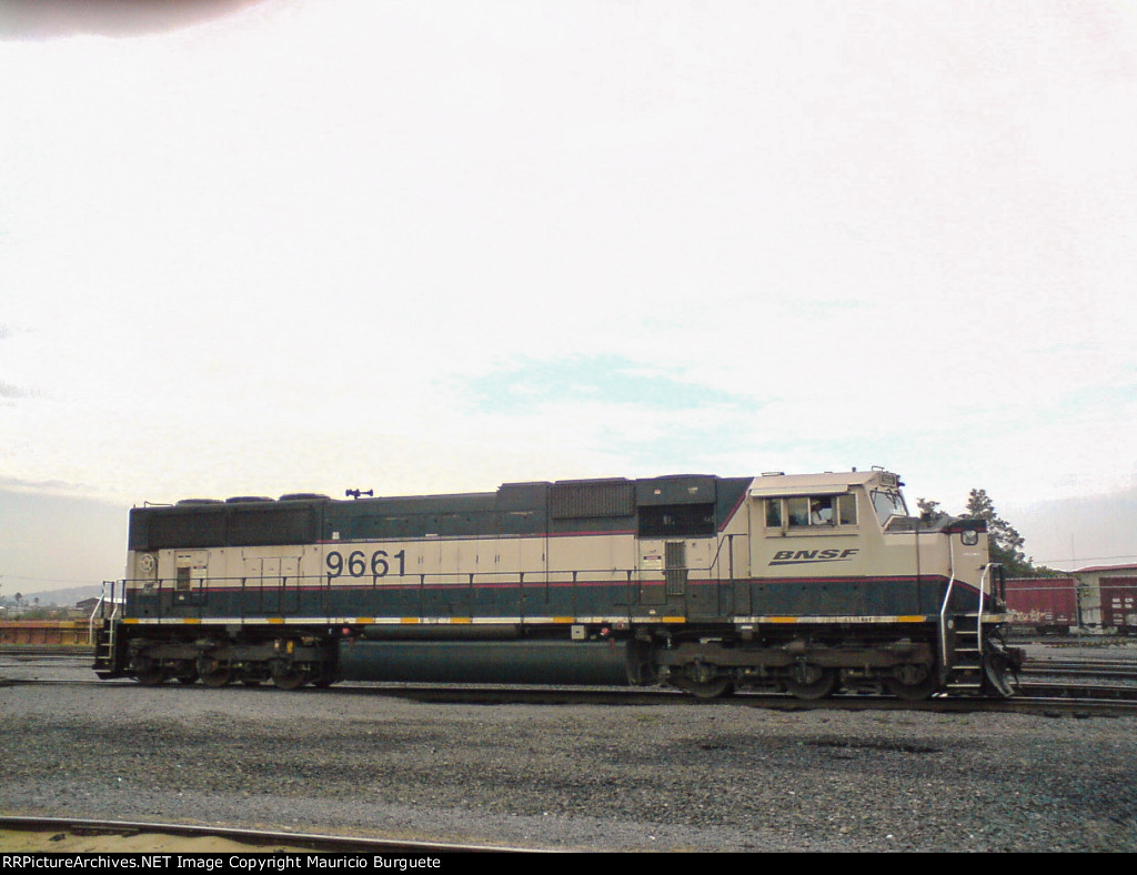 BNSF SD70MAC Executive Locomotive